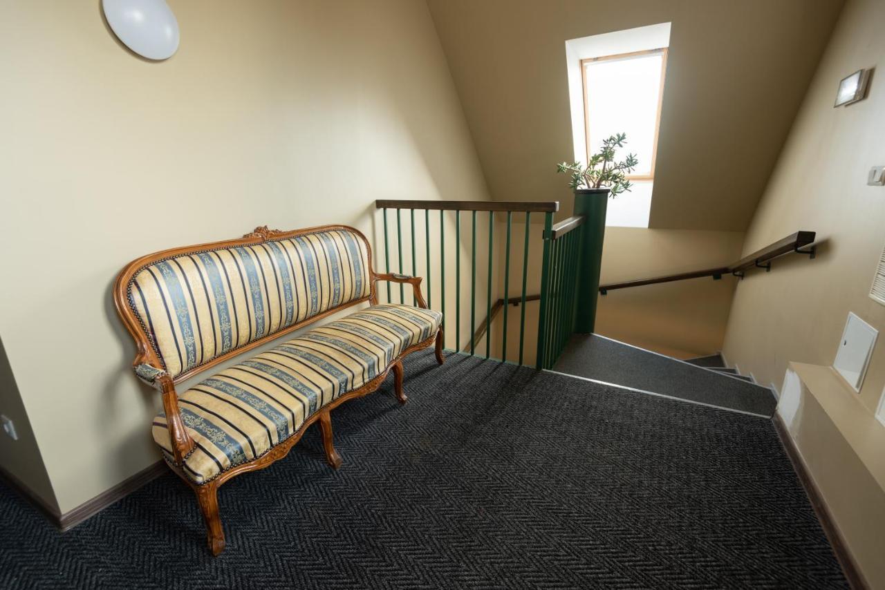 Aiakeskuse Hostel Rakvere Buitenkant foto