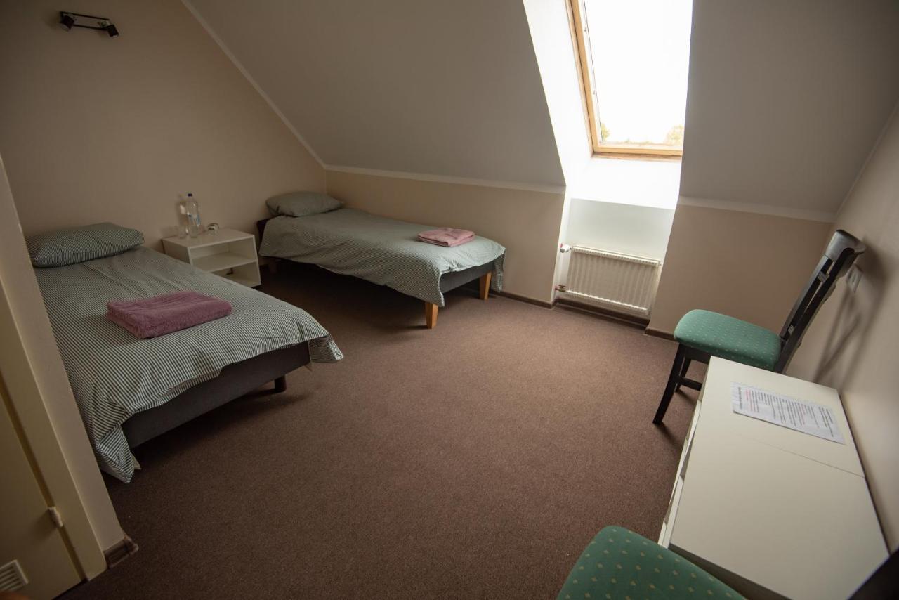 Aiakeskuse Hostel Rakvere Buitenkant foto