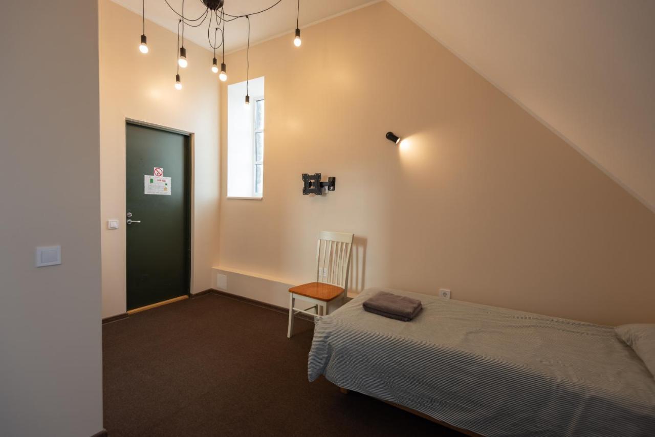 Aiakeskuse Hostel Rakvere Buitenkant foto